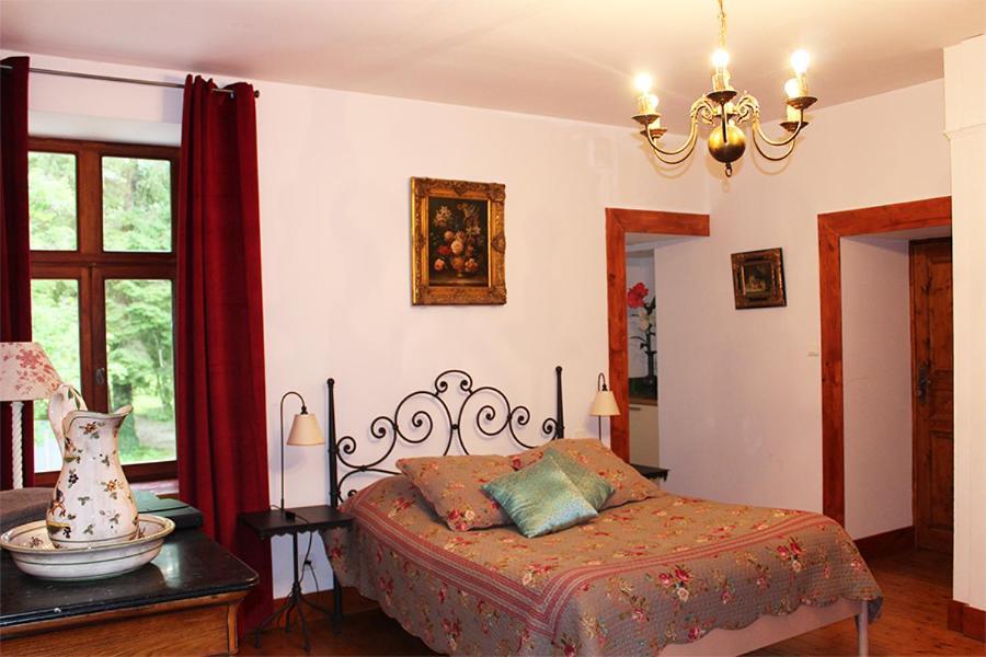Domaine De Syam - Gites, Chambres D'Hotes & Cabanes Exterior photo